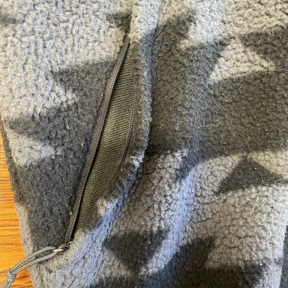 The Northface Aztec Fleece Pullover Black Grey Men’s Small 1/4 Zip north face
